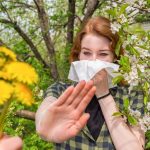 Сезонная аллергия лишает многих людей возможности полноценно наслаждаться природой