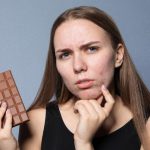 Есть ли связь между шоколадом и акне