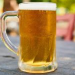 Полезно ли пиво для вас? 2 возможные преимущества для здоровья кишечника