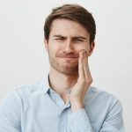 Почему после частого полоскания рта у вас болит зуб?