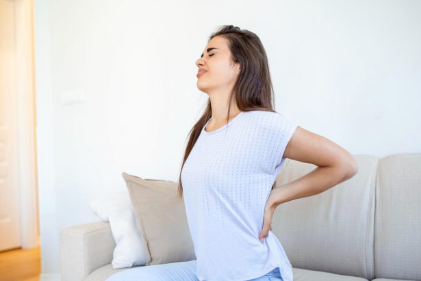 Как укрепить спину и избавиться от боли: 5 простых упражнений