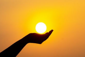 Магнитные бури 10 декабря 2025 в Украине: прогноз солнечной активности на сегодня