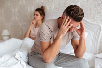 Почему осенью у мужчин снижается либидо: причины, профилактика и что делать
